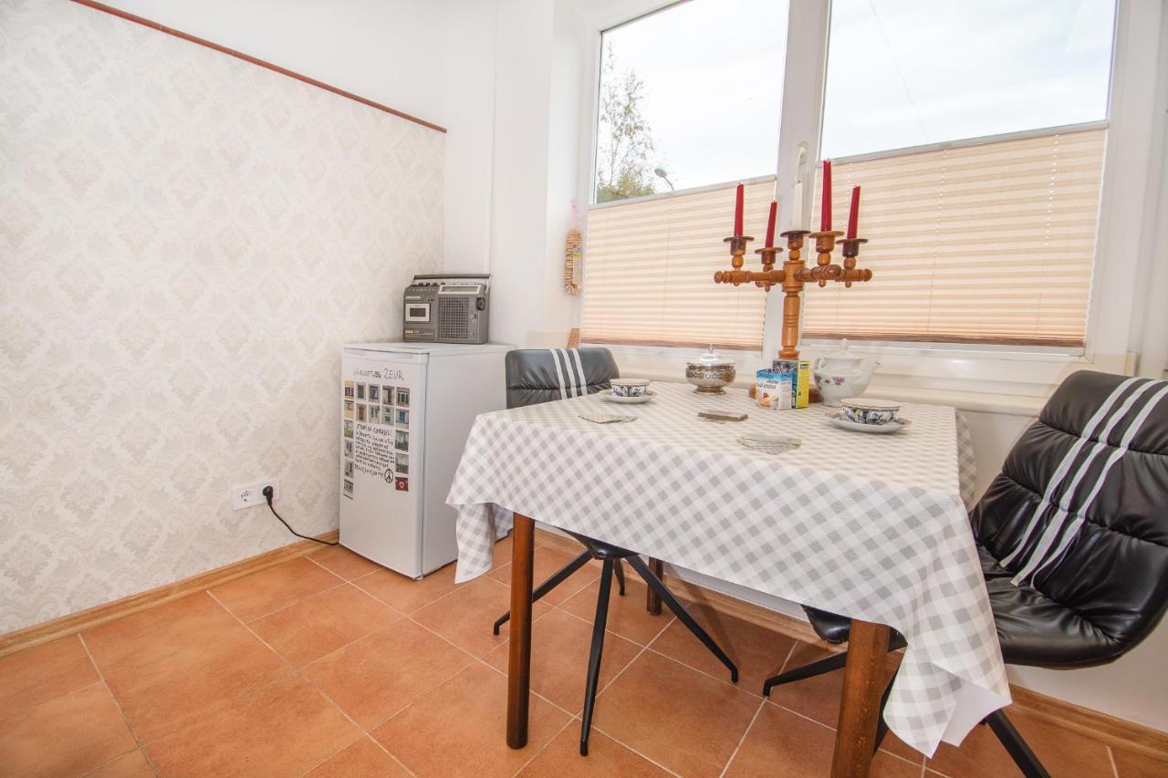 Karostas Pludmales Apartmenti 80-90 Gadu Stila Liepāja Eksteriør billede